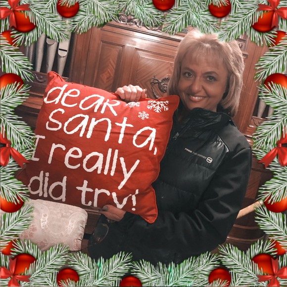 Meet your Posher, Stephanie - Picture 1 of 1